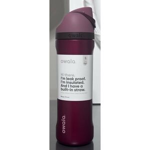 Owala 24oz FreeSip Water Bottle, METALLIC RED POINTSETTA‎